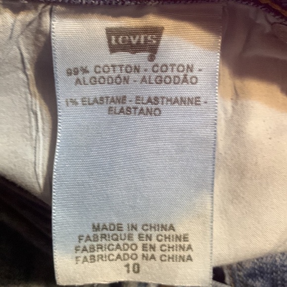 Levi’s Women’s Denim Jean Mid Rise Shorts Size 10 - Picture 6 of 9